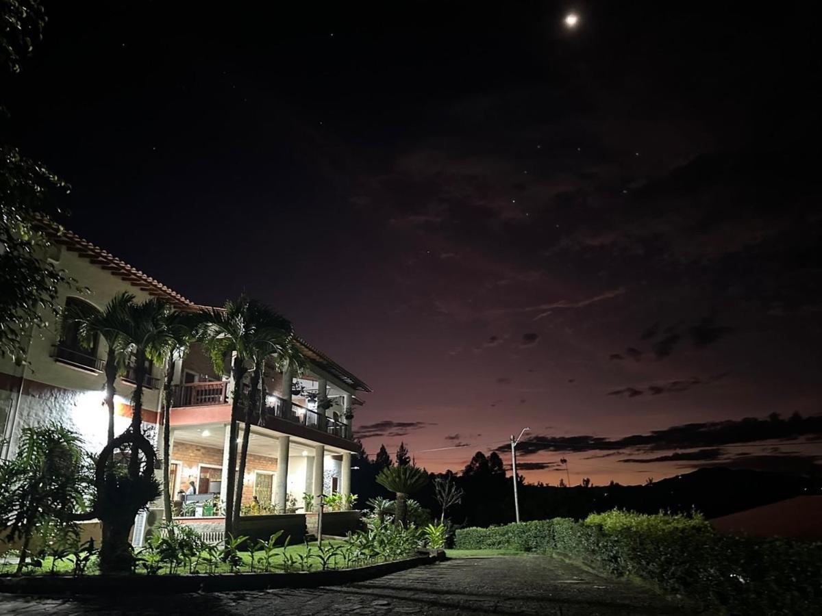 Granja Del Cafe Hotel Y Centro De Convenciones Venecia  ภายนอก รูปภาพ